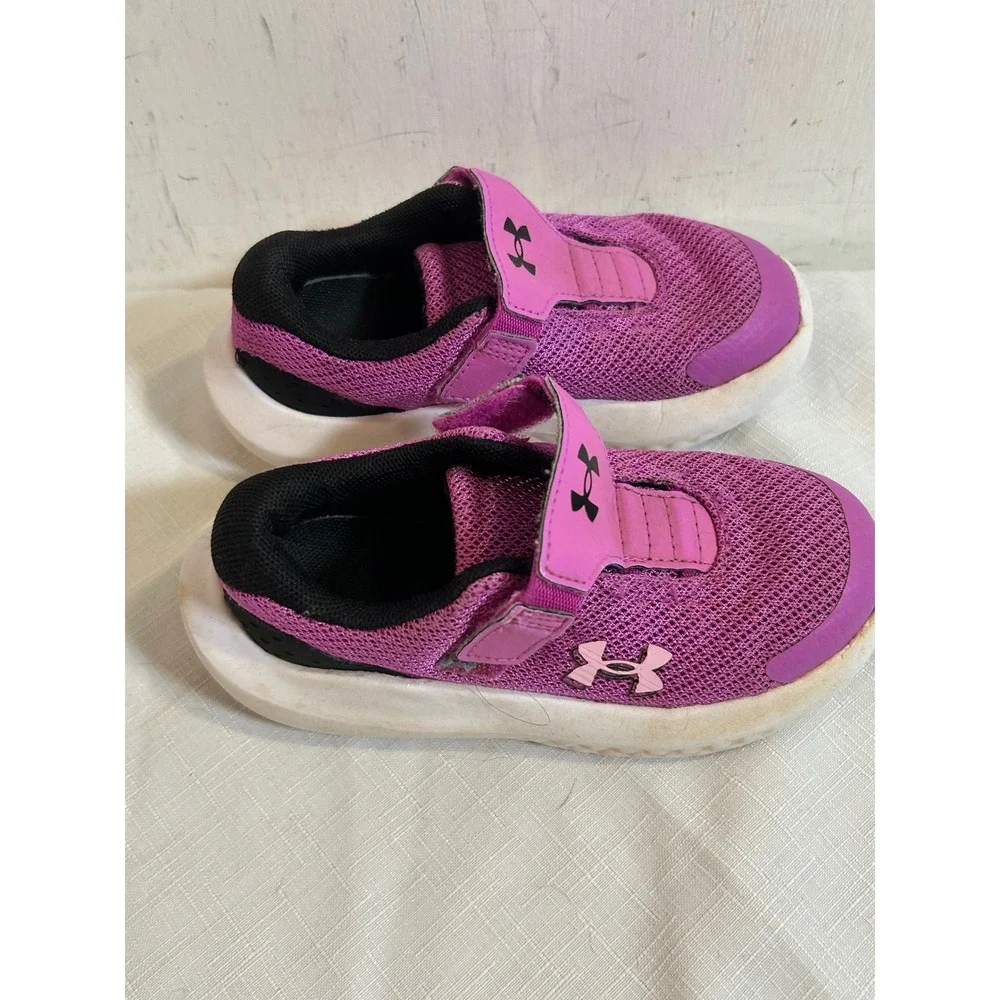 Under Armour Sneakers 9K Purple Black Hook and Loop Athletic Kids